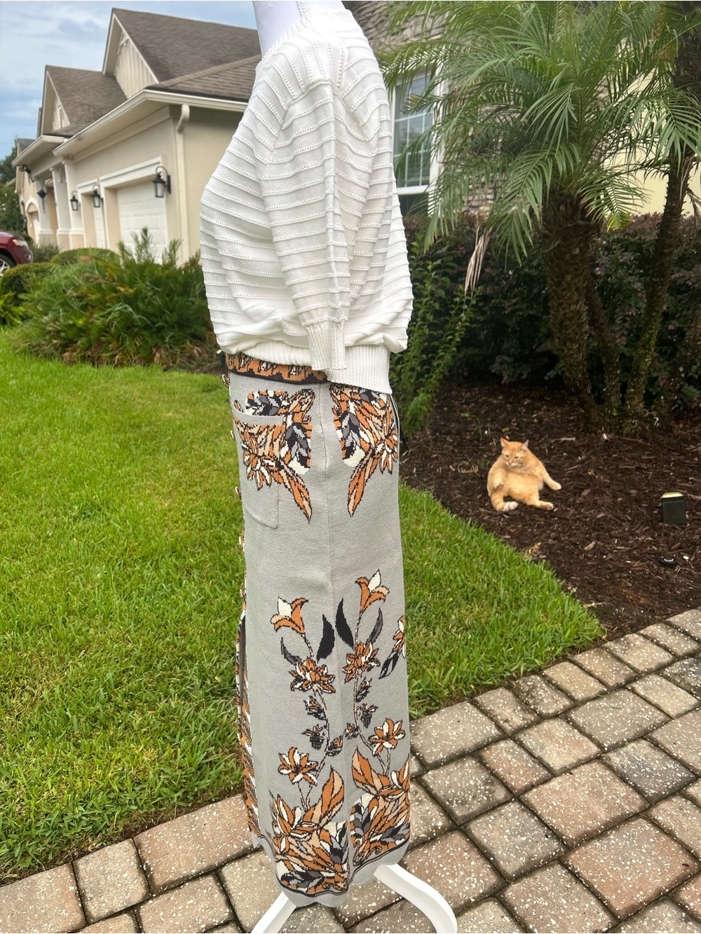NWT🌷FARM Rio Stained Glass Beauty Printed Scalloped Hem Knit Midi Skirt - Picture 9 of 13